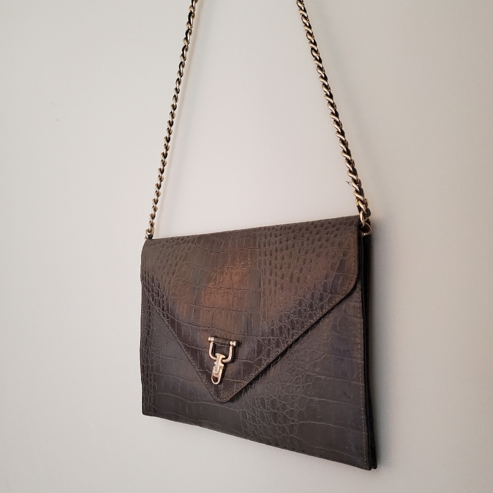 Vintage Gray Vinyl Faux Snakeskin Flat Envelope Purse with Chain - Picture 2 of 10